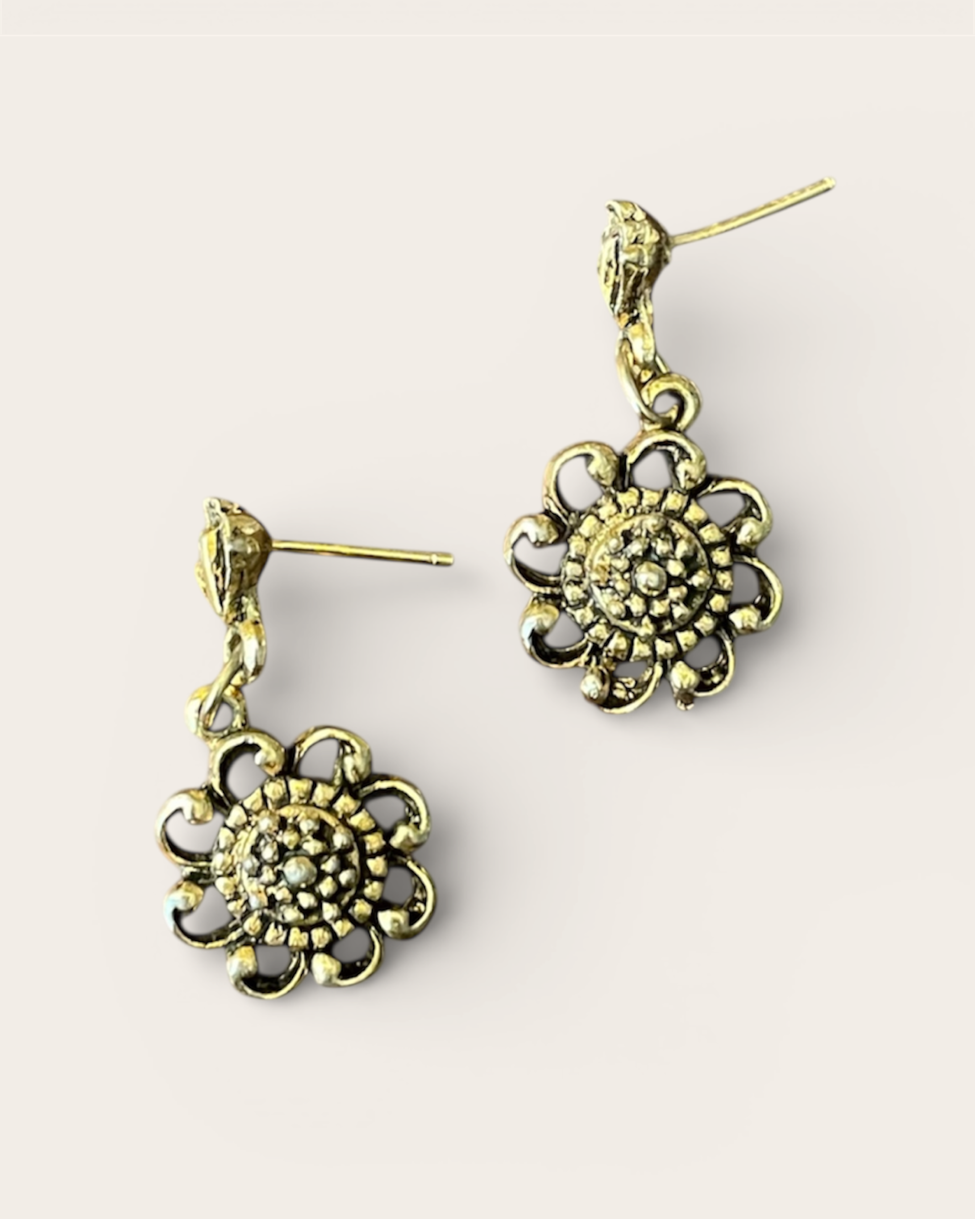 Vintage Goldtoned Sunflower Earrings